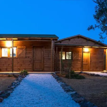 Oikos Wooden Retreat *
